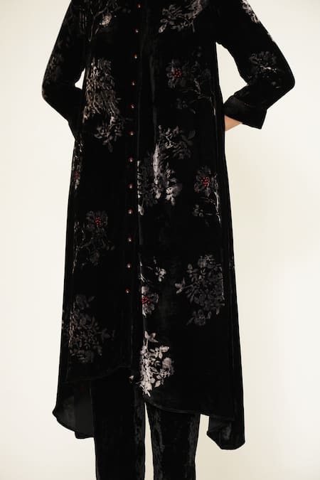 Buy Arcvsh By Pallavi Singh Black Silk, Velvet Embroidery Collared Asymmetric Tunic And Pant Set Buy_Arcvsh By Pallavi Singh_Black Silk, Velvet Embroidery Collared Asymmetric Tunic And Pant Set
