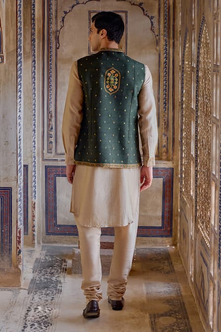 Kalista Paisley Embroidered Bundi Set 