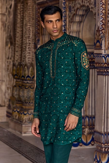 Buy_Kalista_Green Chanderi Silk, Viscose Embroidery Aryan Paisley Motif Kurta And Pant Set _Online_at_Aza_Fashions