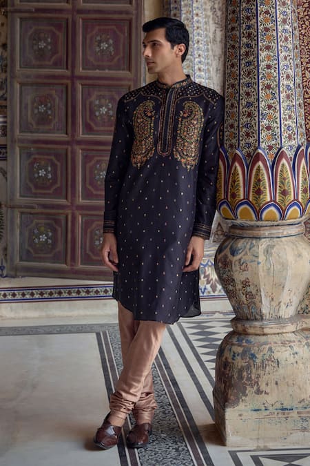 Kalista Taimur Paisley Motif Kurta Set 