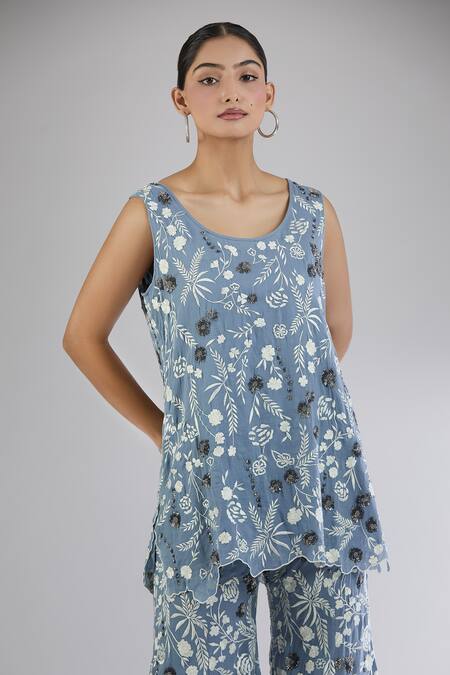 Buy Peachoo Blue Embroidery Resham Round Neck Floral Tunic Buy_Peachoo_Blue Embroidery Resham Round Neck Floral Tunic