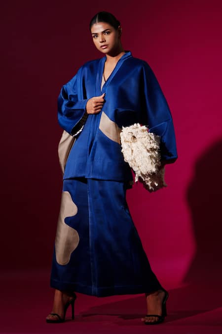 Buy_Stoique_Off White Patchwork Embrodiered Oversized Clutch _Online_at_Aza_Fashions