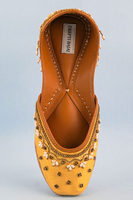 Label Deepti Bajaj Elsa Zari & Pearl Embroidered Juttis 