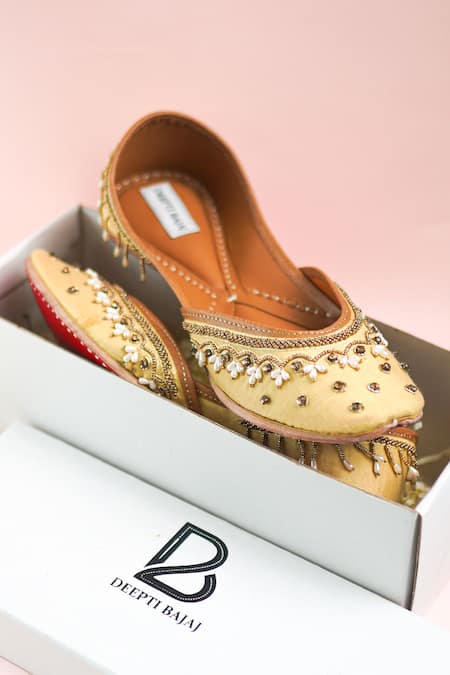 Label Deepti Bajaj Elsa Zari & Pearl Embroidered Juttis 