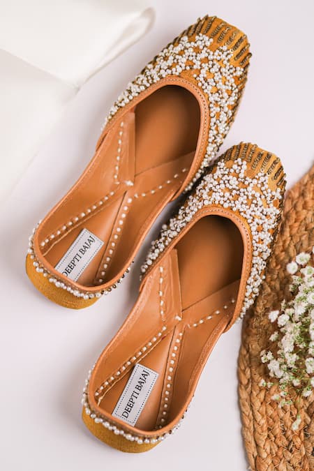 Label Deepti Bajaj Naz Pearl & Sequin Embellished Juttis 