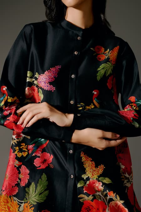 Balance By Rohit Bal Black Chanderi Silk Mandarin Collar Ecstasy Garden Print Tunic With Palazzo Pant at Aza Fashions Balance By Rohit Bal_Black Chanderi Silk Mandarin Collar Ecstasy Garden Print Tunic With Palazzo Pant _at_Aza_Fashions
