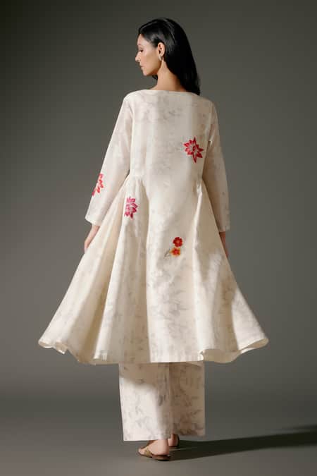 Shop Balance By Rohit Bal Ivory Chanderi Silk Embroidery Round Neck Bloomy Print And Kurta With Palazzo at Aza Fashions Shop_Balance By Rohit Bal_Ivory Chanderi Silk Embroidery Round Neck Bloomy Print And Kurta With Palazzo _at_Aza_Fashions
