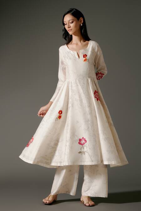 Shop Balance By Rohit Bal Ivory Chanderi Silk Embroidery Round Neck Bloomy Print And Kurta With Palazzo Online at Aza Fashions Shop_Balance By Rohit Bal_Ivory Chanderi Silk Embroidery Round Neck Bloomy Print And Kurta With Palazzo _Online_at_Aza_Fashions