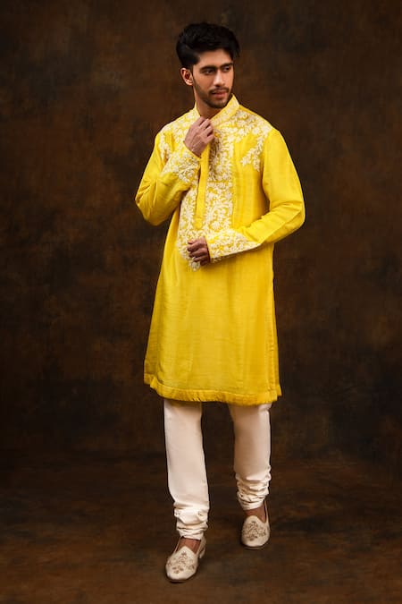 Char Chaand Gulshan Kiran Dori Embroidered Kurta 