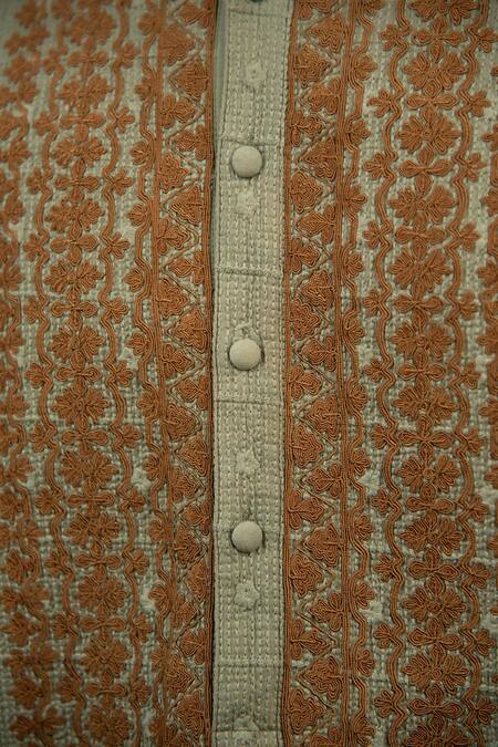 Buy_Char Chaand_Green Cotton, Silk Embroidery Crest Vine Dori Kurta_Online_at_Aza_Fashions