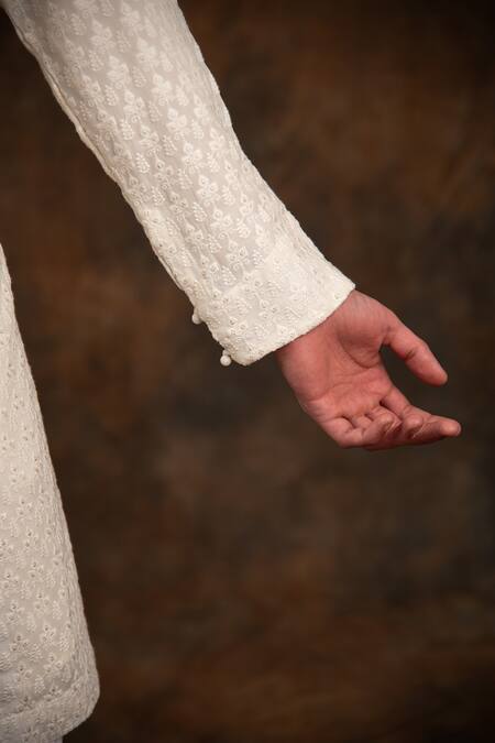 Buy_Char Chaand_White Georgette Embroidery Florin Thread Kurta