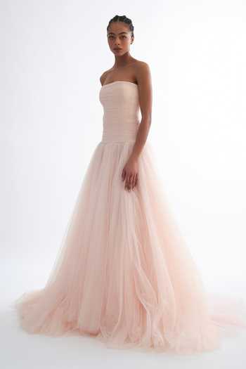 Shop_Gauri & Nainika_Pink Net Off-shoulder Strapless Tulle Gown _Online_at_Aza_Fashions