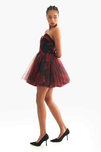 Shop_Gauri & Nainika_Black Net Sweetheart Neck Strapless Mini Dress _Online_at_Aza_Fashions