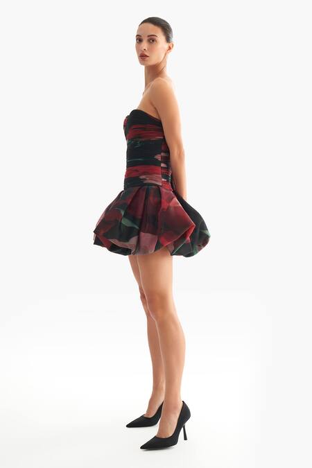 Buy_Gauri & Nainika_Pink Organza, Net Sweetheart Neck Strapless Fluted Corset Mini Dress _Online_at_Aza_Fashions