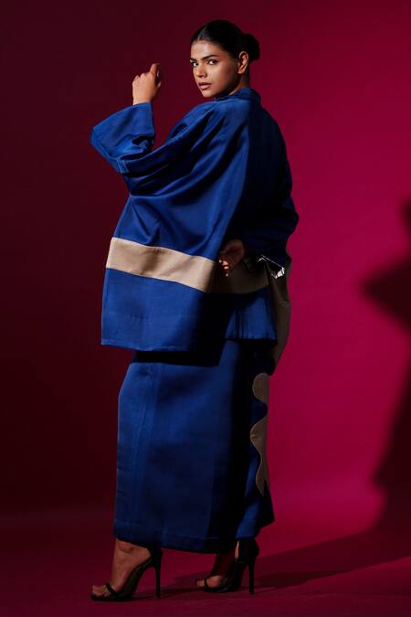 Stoique Chia Applique Embroidered Oversized Jacket 