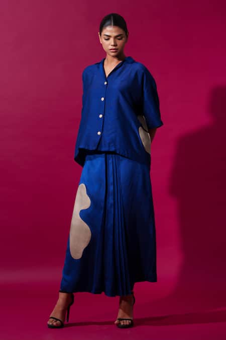 Stoique_Blue Muslin Applique Flamingo Pleated Skirt _at_Aza_Fashions