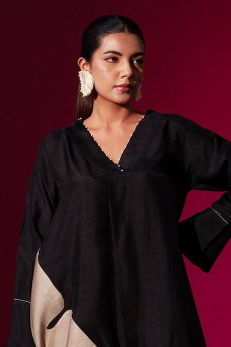 Shop Stoique Black Mysore Silk Embroidered Applique V Neck Jasper Contrast Detailed Tunic Online at Aza Fashions Shop_Stoique_Black Mysore Silk Embroidered Applique V Neck Jasper Contrast Detailed Tunic _Online_at_Aza_Fashions