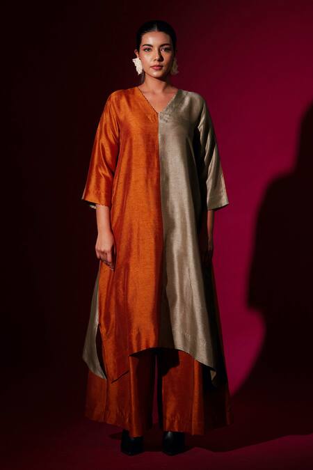 Stoique_Orange Mysore Silk Color Blocking V Neck Onyx Detailed Tunic _Online_at_Aza_Fashions