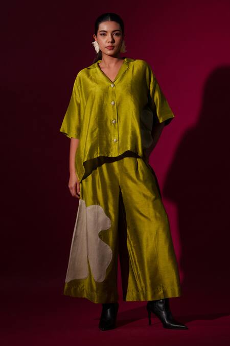 Buy_Stoique_Green Muslin Applique Collared Podi Detailed Shirt _Online_at_Aza_Fashions