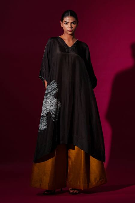 Buy_Stoique_Black Upada Silk Tie Dye Blunt V Rebirth Tie-dye Asymmetric Tunic _Online_at_Aza_Fashions