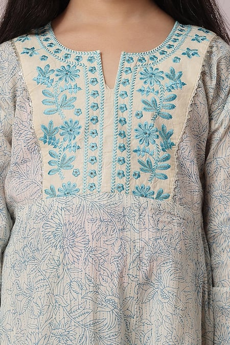 Shop_Petite Pomme_Off White Cotton Embroidery Printed Thread Work Kurta And Trouser Set _Online_at_Aza_Fashions