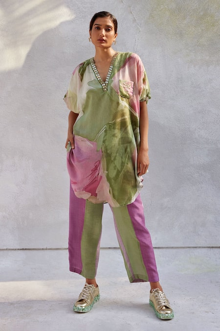 Basil Leaf Embroidered Neckline Tunic & Pant Set 