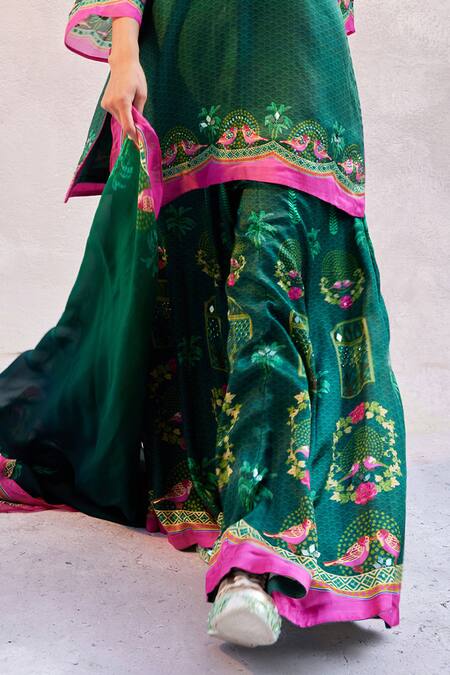 Basil Leaf Green Satin, Gingham Embroidery V-neck Floral Print Kurta Set Online at Aza Fashions Basil Leaf_Green Satin, Gingham Embroidery V-neck Floral Print Kurta Set_Online_at_Aza_Fashions