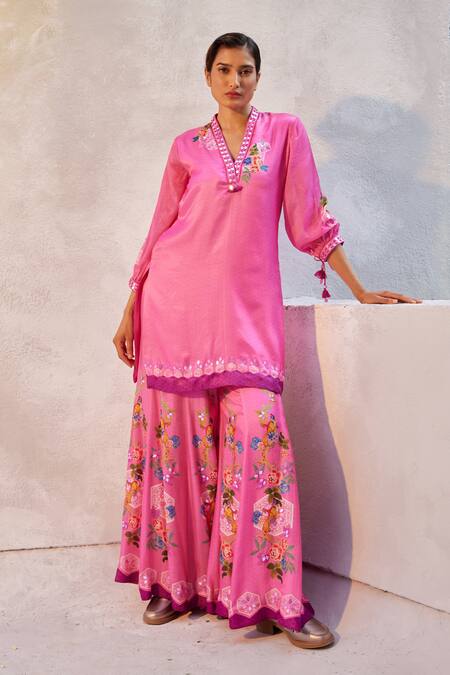Buy Basil Leaf Pink Gingham, Gabardine Embroidery, Mirrors V-neck Floral Print Kurta Set Online at Aza Fashions Buy_Basil Leaf_Pink Gingham, Gabardine Embroidery, Mirrors V-neck Floral Print Kurta Set _Online_at_Aza_Fashions