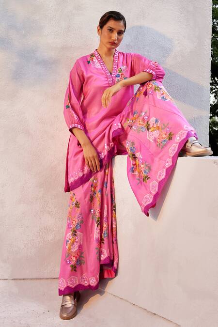 Basil Leaf Pink Gingham, Gabardine Embroidery, Mirrors V-neck Floral Print Kurta Set at Aza Fashions Basil Leaf_Pink Gingham, Gabardine Embroidery, Mirrors V-neck Floral Print Kurta Set _at_Aza_Fashions