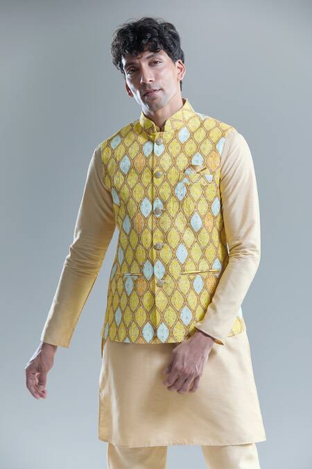 Arihant Rai Sinha Yellow Cotton Sequins, Embroidery Geometric Bandhani Woven Nehru Jacket at Aza Fashions Arihant Rai Sinha_Yellow Cotton Sequins, Embroidery Geometric Bandhani Woven Nehru Jacket _at_Aza_Fashions