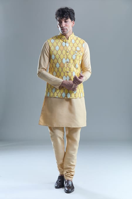 Buy_Arihant Rai Sinha_Gold Silk, Cotton Sequins, Embroidery Geometric Bandhani Woven Bandi And Kurta Set _Online_at_Aza_Fashions