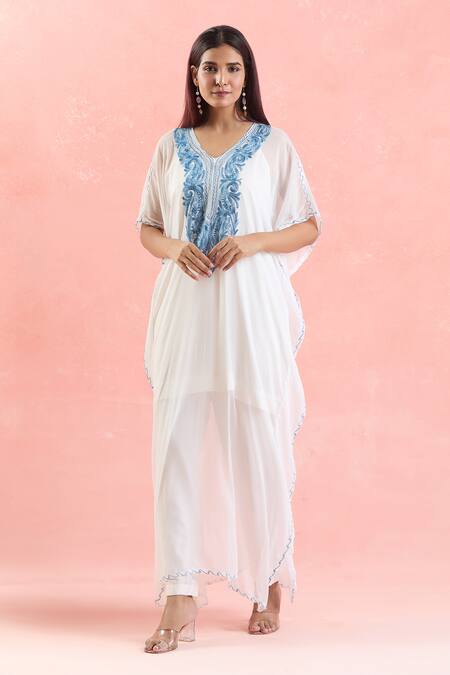 Samyukta Singhania White Georgette Embroidery V-neck Paisley Kaftan at Aza Fashions Samyukta Singhania_White Georgette Embroidery V-neck Paisley Kaftan_at_Aza_Fashions