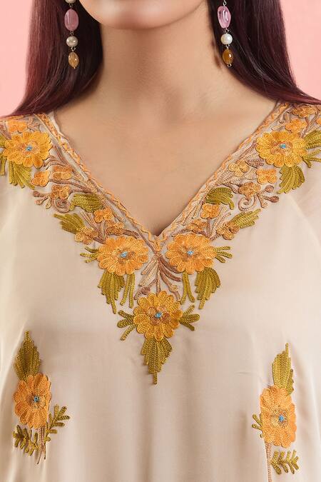 Samyukta Singhania_Cream Crepe Embroidery V-neck Flower Kaftan_Online_at_Aza_Fashions