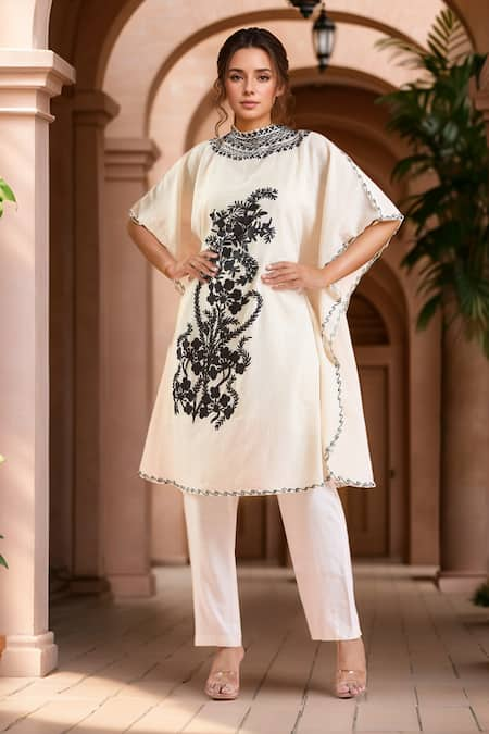 Samyukta Singhania Cotton Floral Placement Embroidered Kaftan 