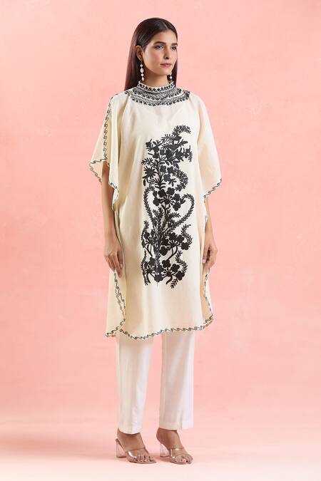 Samyukta Singhania_White Cotton Embroidery Round Neck Floral Placement Kaftan_Online_at_Aza_Fashions