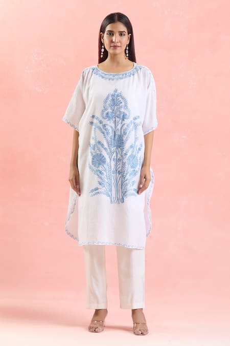 Samyukta Singhania White Cotton Embroidery Boat Neck Bouquet Kaftan Online at Aza Fashions Samyukta Singhania_White Cotton Embroidery Boat Neck Bouquet Kaftan_Online_at_Aza_Fashions