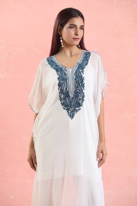 Samyukta Singhania White Georgette Embroidery Scoop Neck Placket Kaftan at Aza Fashions Samyukta Singhania_White Georgette Embroidery Scoop Neck Placket Kaftan_at_Aza_Fashions