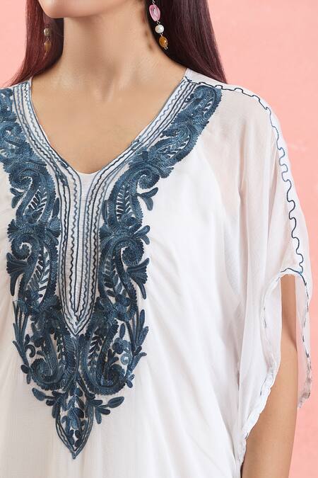 Buy Samyukta Singhania White Georgette Embroidery Scoop Neck Placket Kaftan Buy_Samyukta Singhania_White Georgette Embroidery Scoop Neck Placket Kaftan