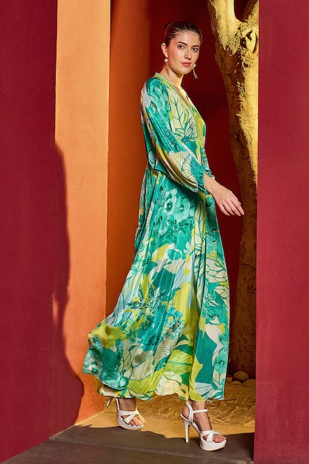 Mandira Wirk Resort Green Viscose, Crepe Tassels V-neck Bloom Petal Print Kaftan at Aza Fashions Mandira Wirk Resort_Green Viscose, Crepe Tassels V-neck Bloom Petal Print Kaftan _at_Aza_Fashions