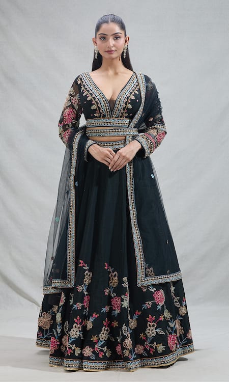 Buy_Samyukta Singhania_Black Silk Embroidery, Sequins, Beads, Stones V-neck Flower Garden Lehenga Set 