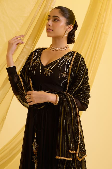 Buy Sonal Pasrija Black Georgette, Lurex, Crepe Floral Vine Embroidered Anarkali With Dupatta Online at Aza Fashions Buy_Sonal Pasrija_Black Georgette, Lurex, Crepe Floral Vine Embroidered Anarkali With Dupatta _Online_at_Aza_Fashions