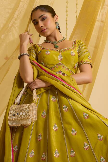 Buy Sonal Pasrija Green Organza, Silk, Crepe Sequins, Beads, Floral Butti Zari Lehenga Set Online at Aza Fashions Buy_Sonal Pasrija_Green Organza, Silk, Crepe Sequins, Beads, Floral Butti Zari Lehenga Set _Online_at_Aza_Fashions