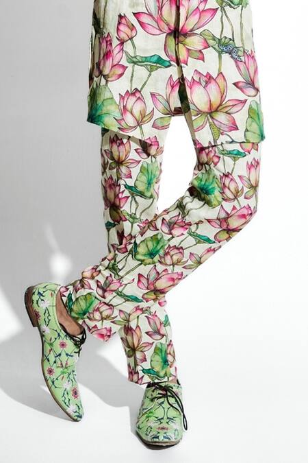 MR. Ajay Kumar Green Linen Print Lotus Netra Kurta With Pant Online at Aza Fashions MR. Ajay Kumar_Green Linen Print Lotus Netra Kurta With Pant _Online_at_Aza_Fashions