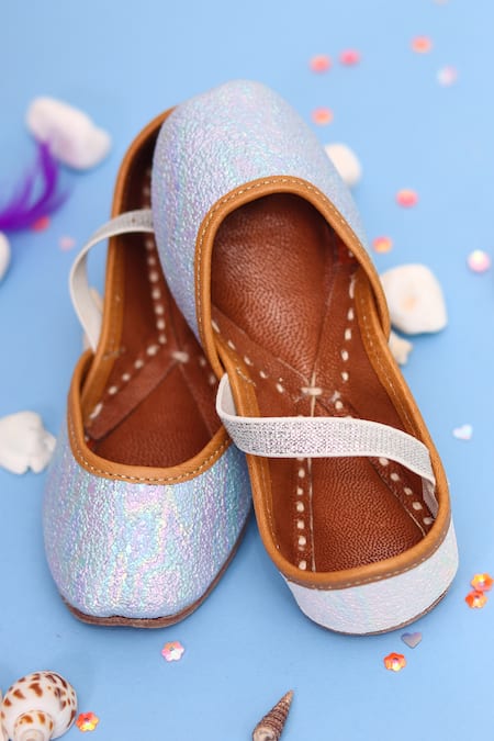 Hello JR Glitter Finish Juttis 