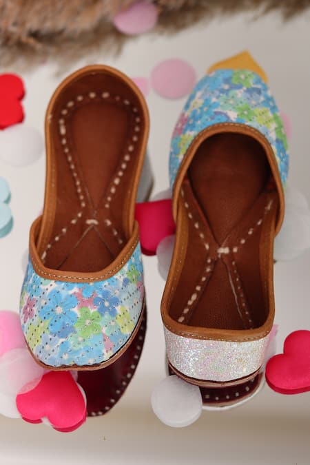 Hello JR Bluebell Floral Pattern Juttis 