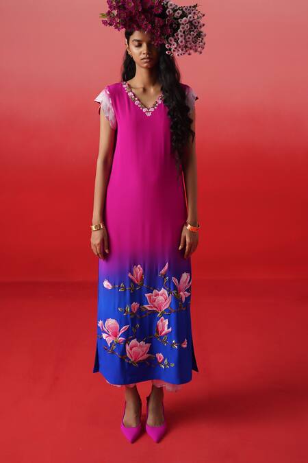 Buy_Kavitha Gutta_Pink Crepe Embroidery V-neck Magnolia Dream Ombre Kurta With Pant _Online_at_Aza_Fashions
