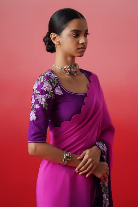 Buy_Kavitha Gutta_Pink Crepe Embroidery Scoop Neck Blossom Border Ombre Saree With Blouse 