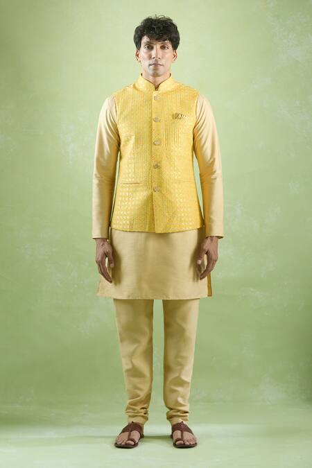 Arihant Rai Sinha_Yellow Cotton Embroidery Bandhani Helix Print Bundi _at_Aza_Fashions