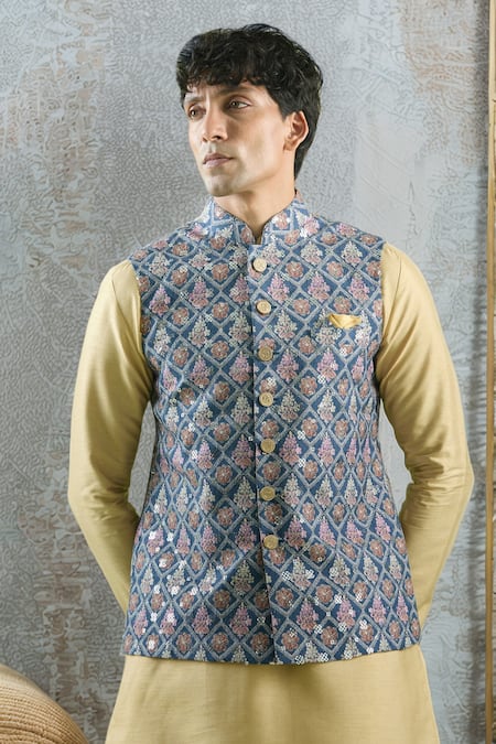 Aryavir Malhotra Crest Jaal Embroidered Bundi 