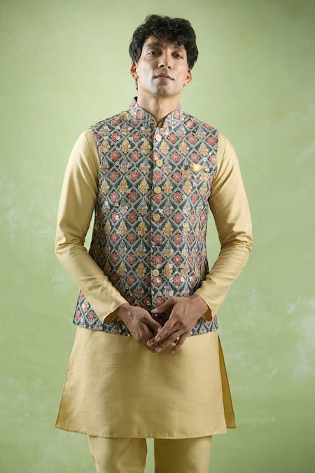 Arihant Rai Sinha_Green Cotton Sequins, Embroidery Crest Bloom Jaal Bundi _Online_at_Aza_Fashions